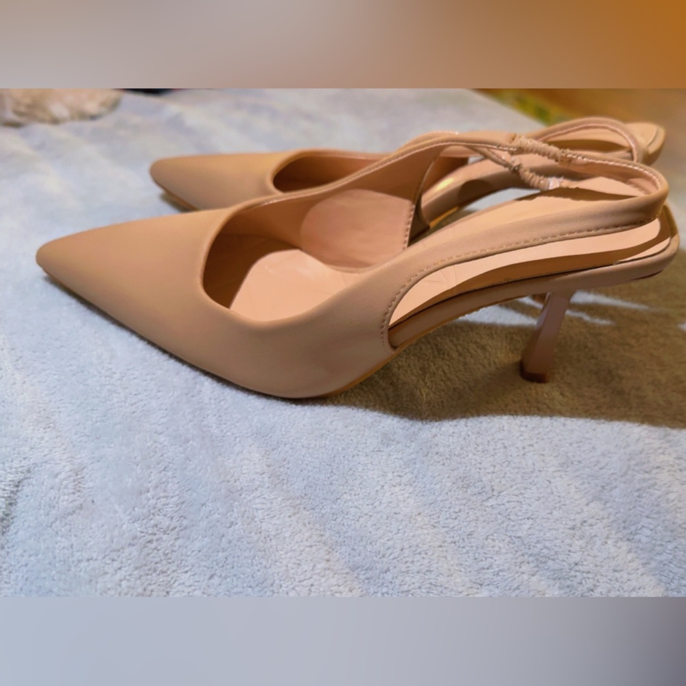 Low inch tan heels